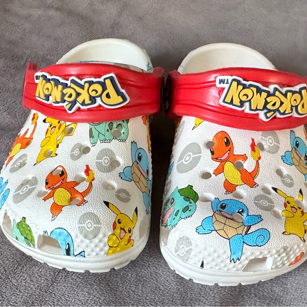 CROCS Kids Slippers Pokémon - Picture 2 of 9